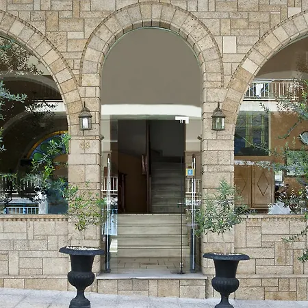 Elizabeth Otel 2*